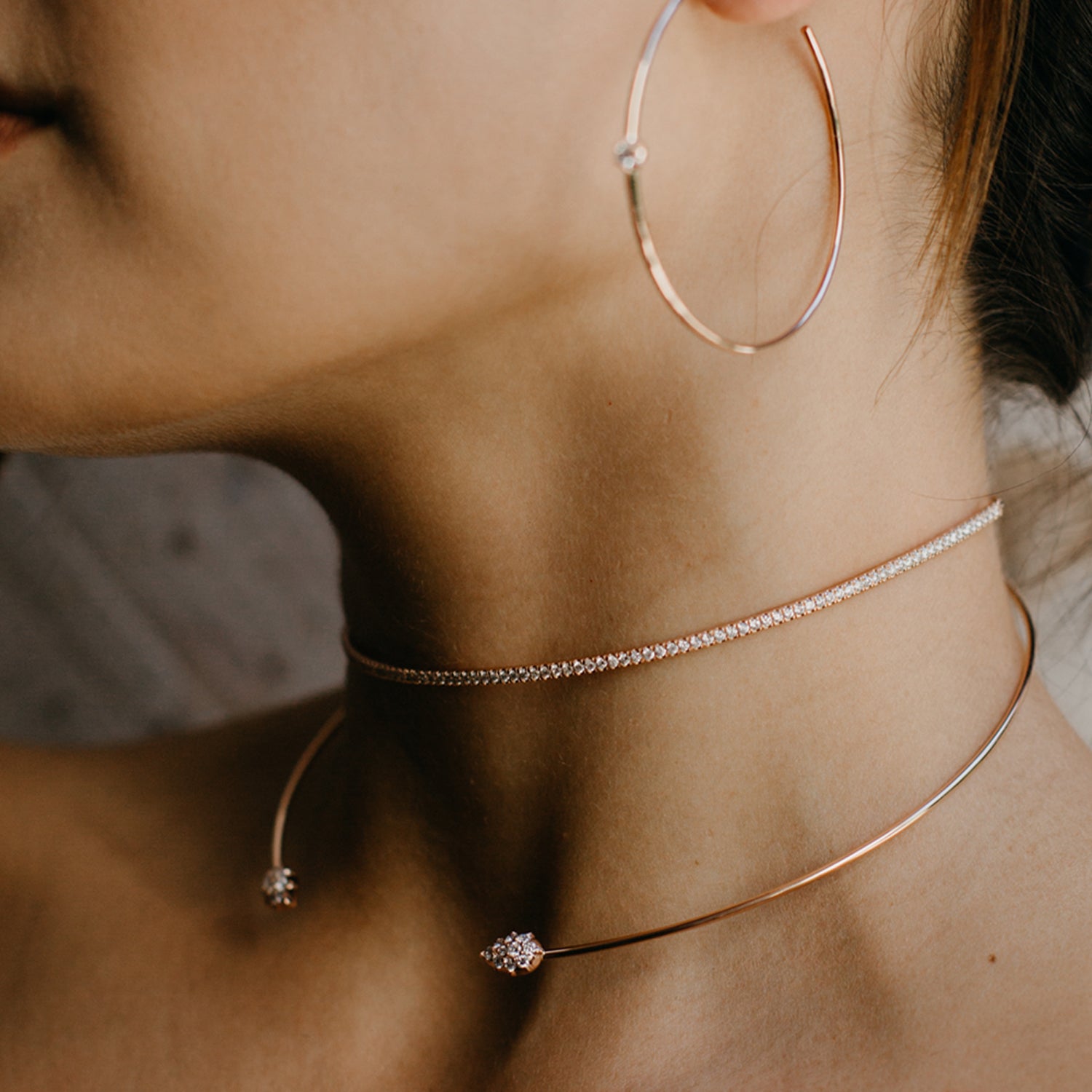 infinity choker shown in rose gold