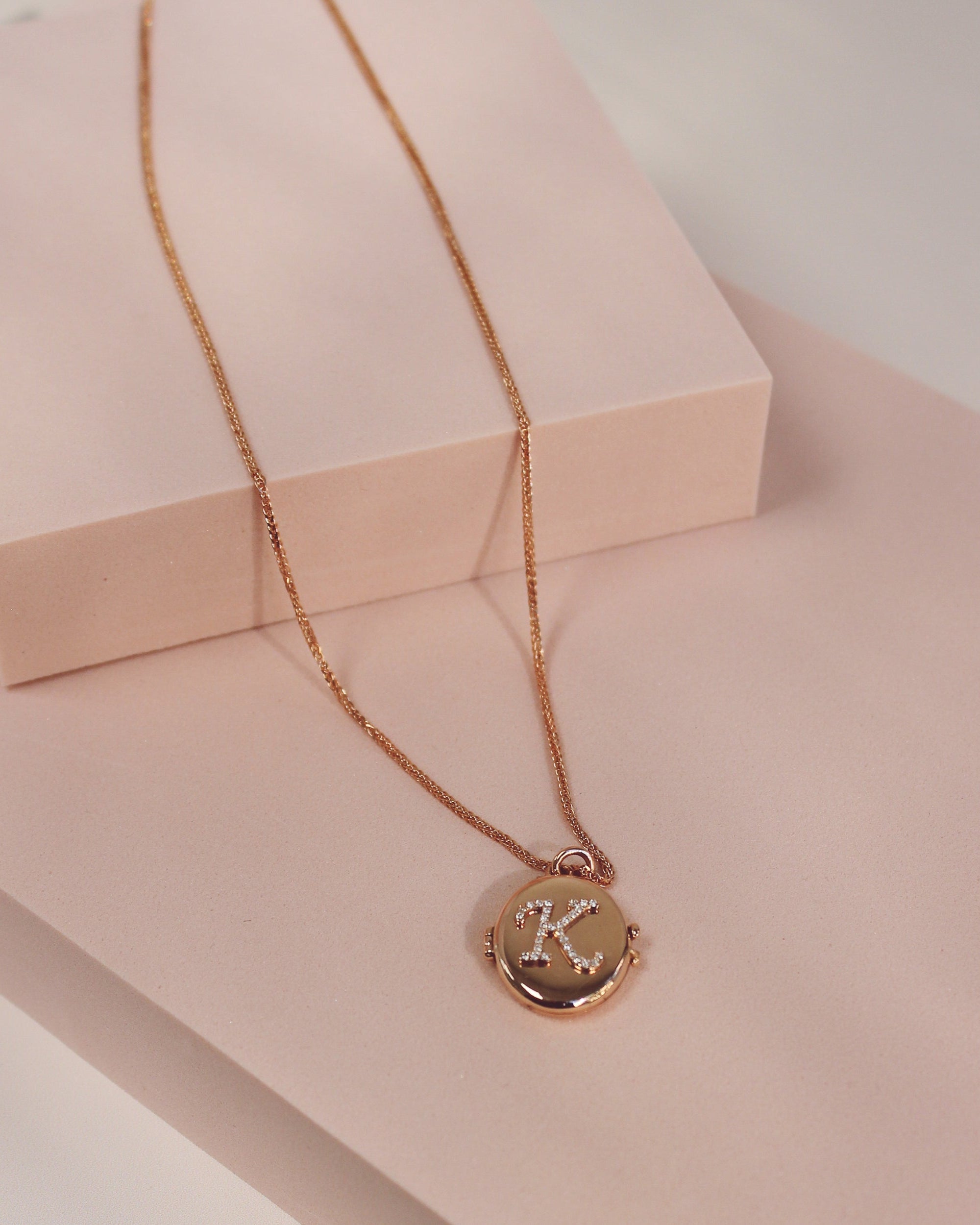 Shop 14K Yellow Gold Initial Locket Necklace | Carbon & Hyde